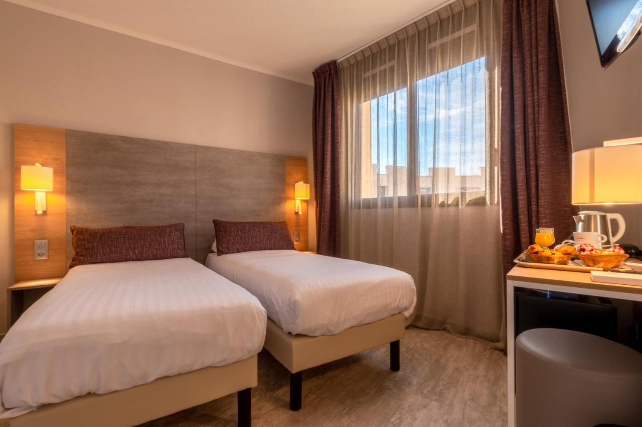 Hotel Bahia Villeneuve-Loubet Ngoại thất bức ảnh