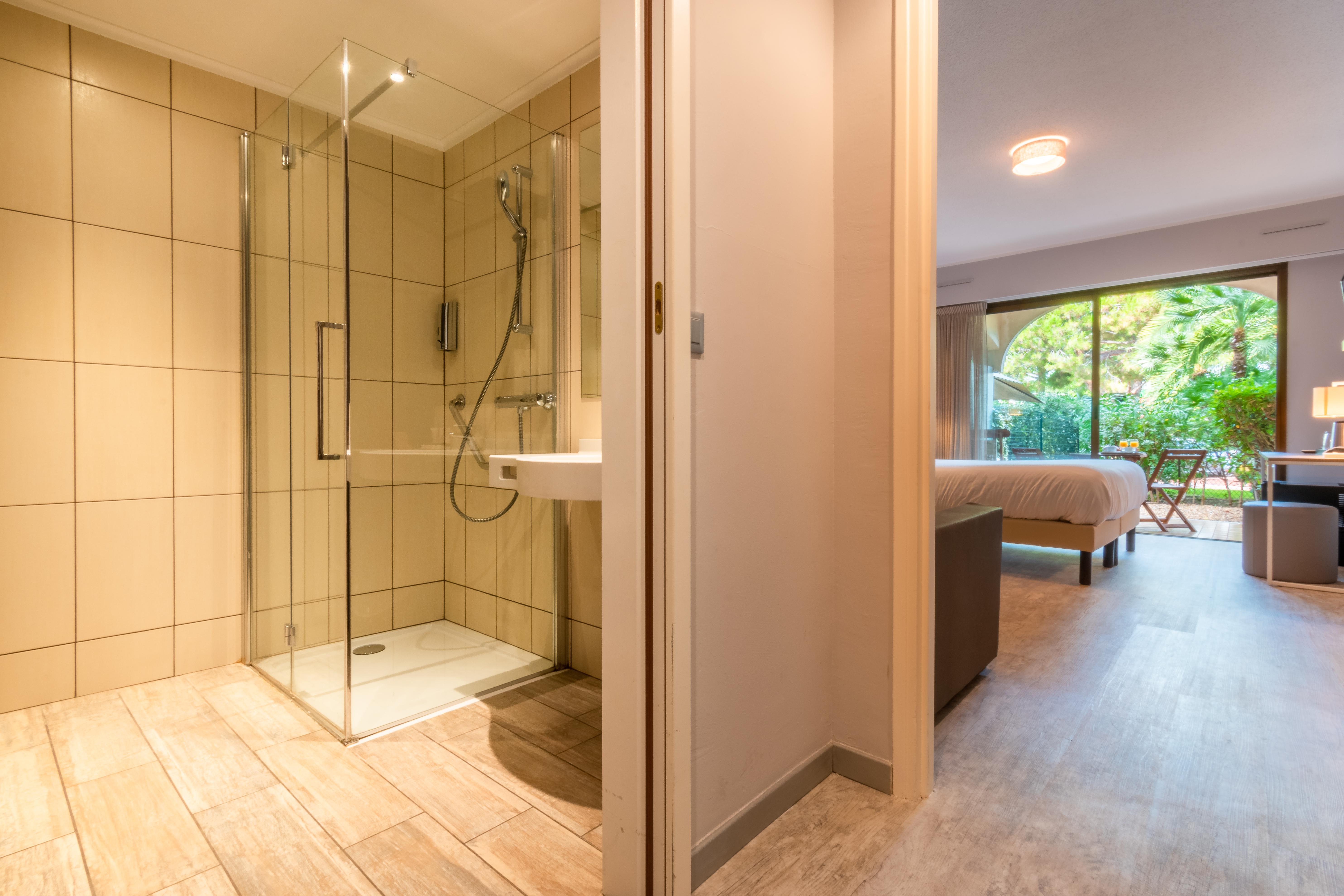 Hotel Bahia Villeneuve-Loubet Ngoại thất bức ảnh