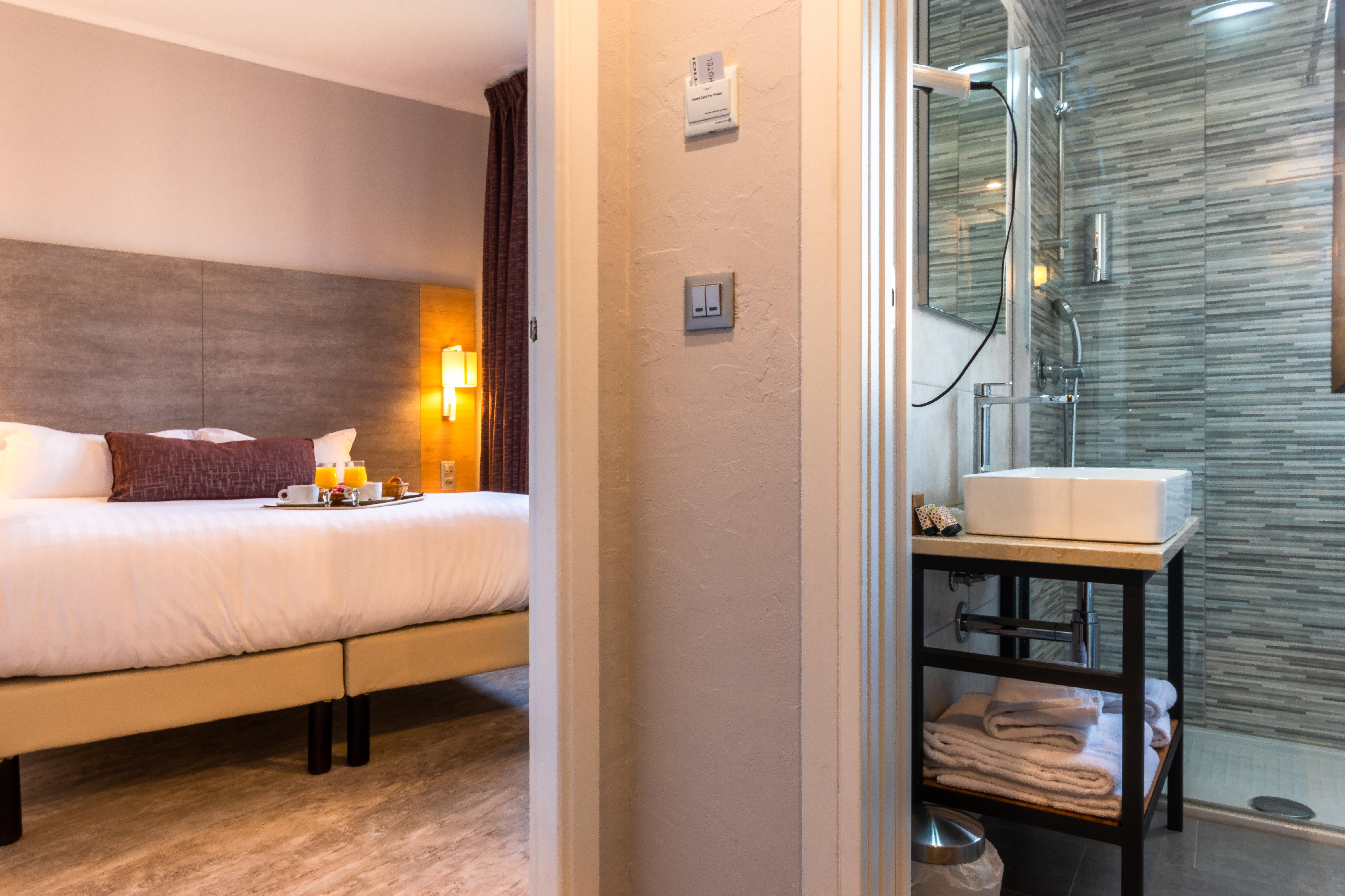Hotel Bahia Villeneuve-Loubet Ngoại thất bức ảnh