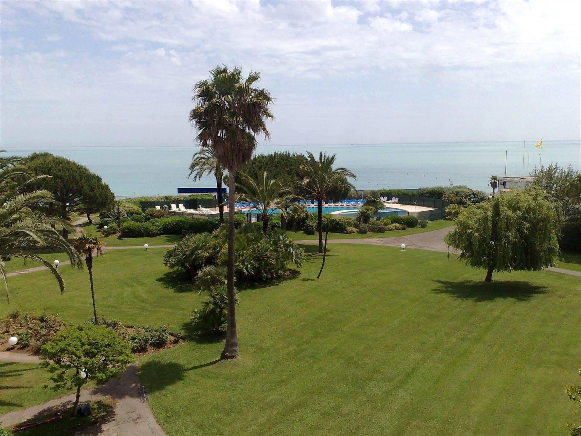 Hotel Bahia Villeneuve-Loubet Ngoại thất bức ảnh