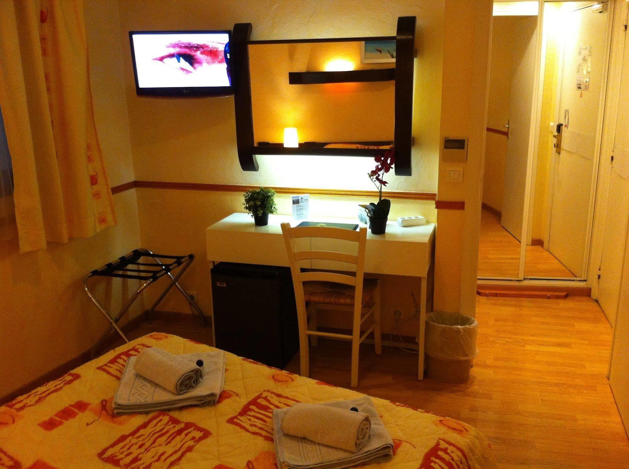 Hotel Bahia Villeneuve-Loubet Ngoại thất bức ảnh
