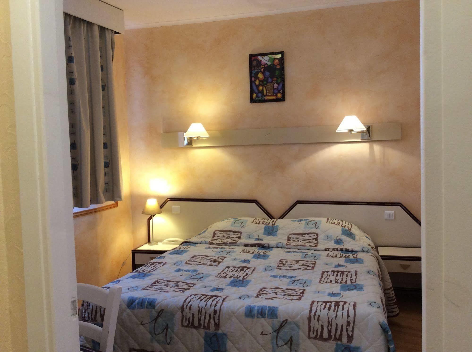 Hotel Bahia Villeneuve-Loubet Ngoại thất bức ảnh